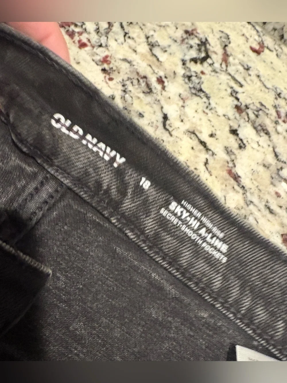 NEW Size 18 Old Navy Women's Black Washed Jean Shorts